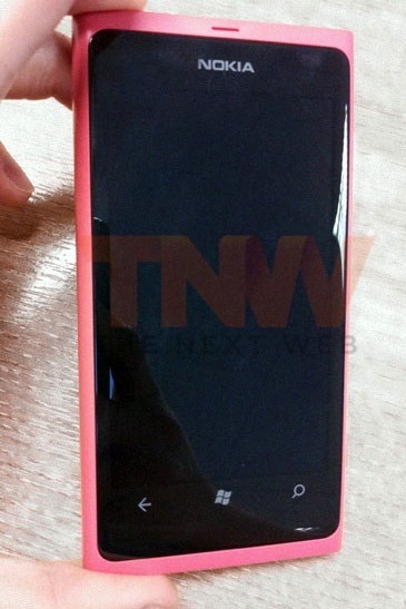 Nokia 800 rosa