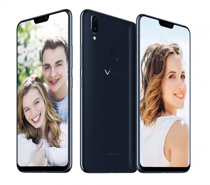 Render mostrando los ángulos frontal, dorsal y lateral del Vivo V9.