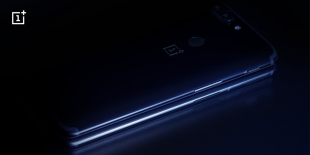 Render oficial del dorso del OnePlus 6.