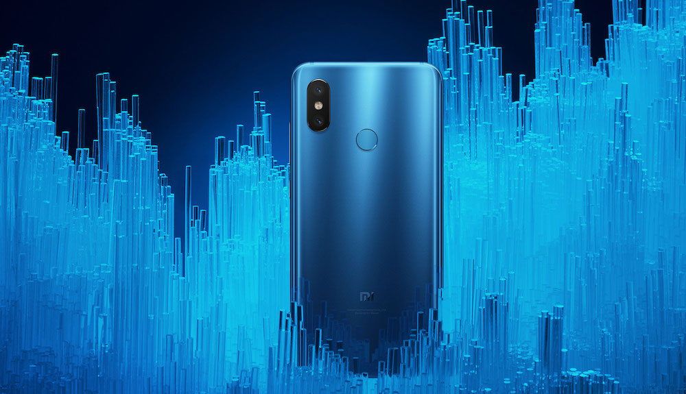 Render oficial del dorso del Xiaomi Mi 8 color azul.