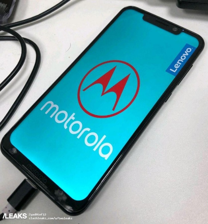 Fotografía filtrada del frente del prototipo del Motorola One Power.