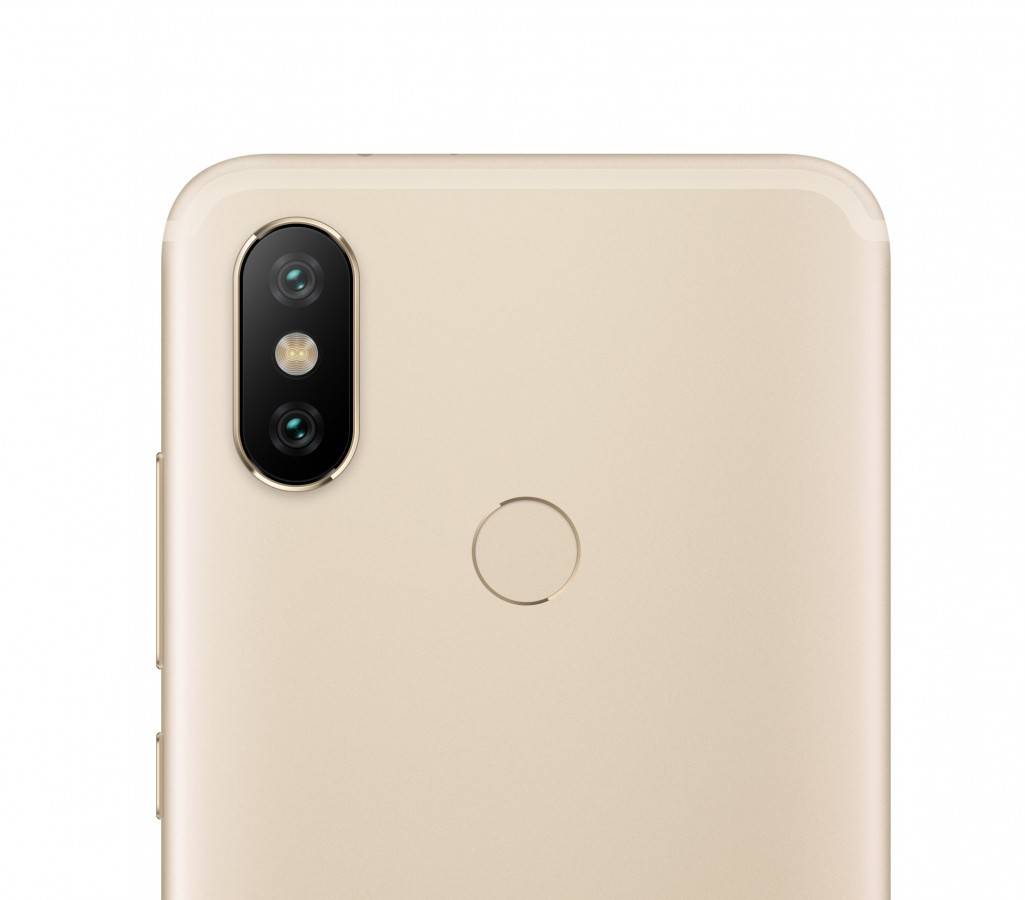 Render oficial del extremo superior dorsal del Xiaomi Mi A2 color rosa dorado.