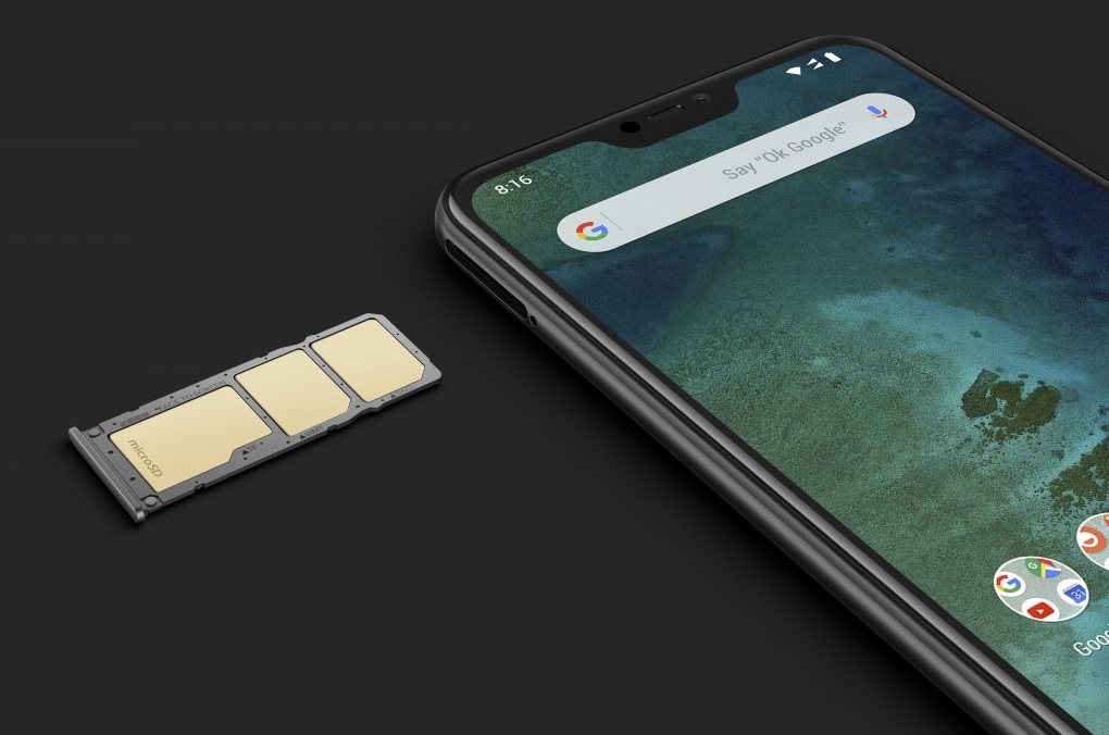 Render oficial del extremo superior del Xiaomi Mi A2 Lite mostrando su bandeja de tarjetas.