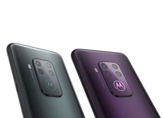 Con un diseño sin sobresaltos se presenta el Motorola One Zoom
