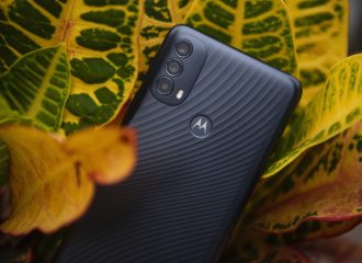 Motorola Moto E30 anunciado con Android Go y cámara triple de 48MP