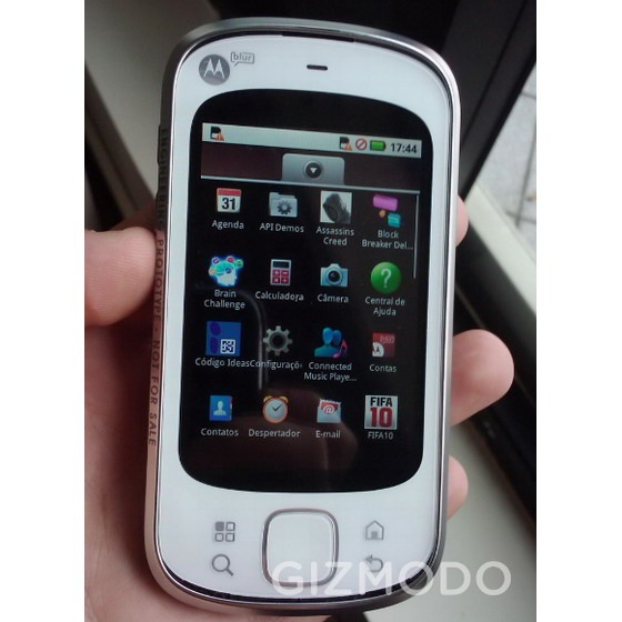 Motorola Zeppelin Brasil Android 1.5 y Motoblur