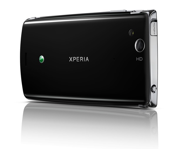 Sony Ericsson Xperia Arc S atras