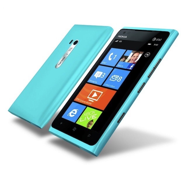Nokia Lumia 900 cian