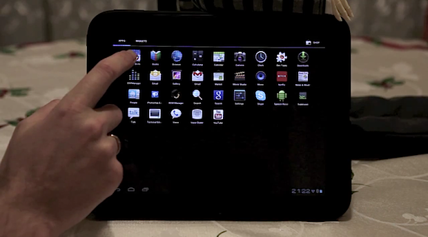 HP TouchPad CyanogenMod-9 Android 4.0.1