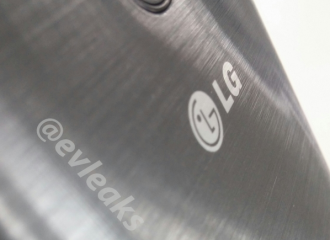 LG G3 aparece en un par de nuevas fotos con batería removible