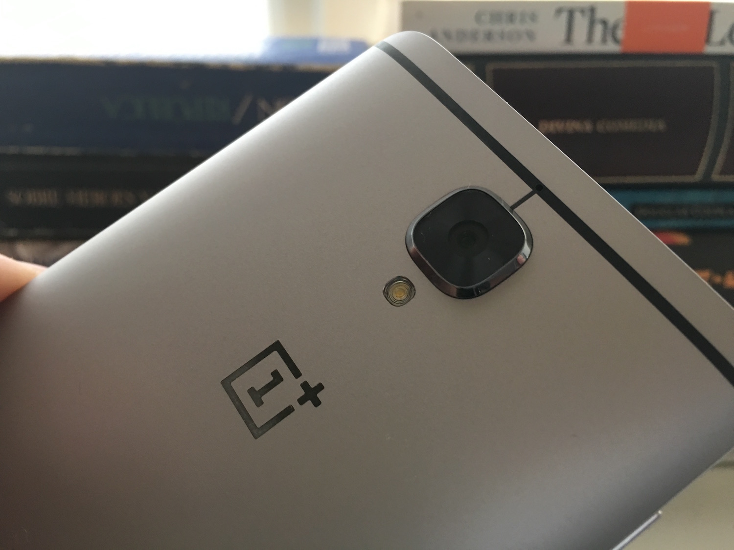 El OnePlus 3 cuenta con una cámara que cumple