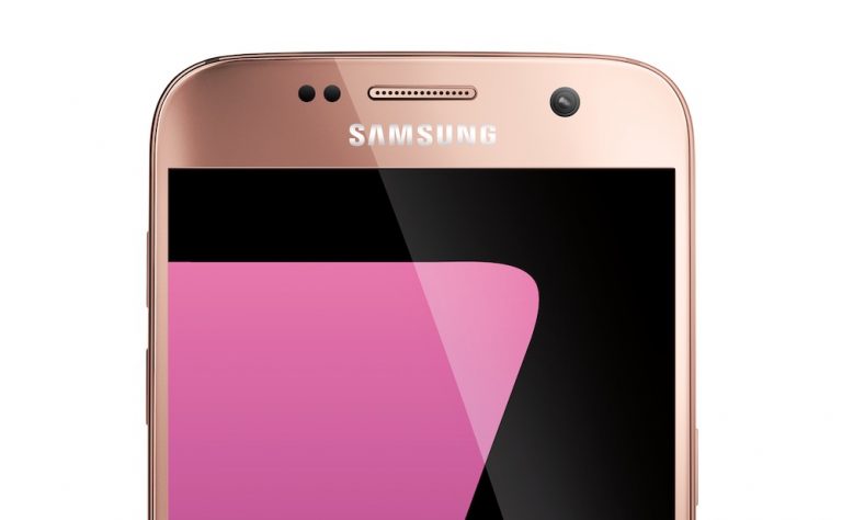 El modelo base del Samsung Galaxy S10 tendría un display sin curvaturas