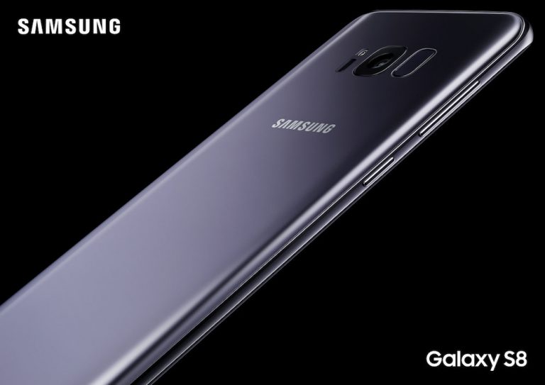 Los displays del Samsung Galaxy S8/S8+ se encienden sin comando previo que se los indique