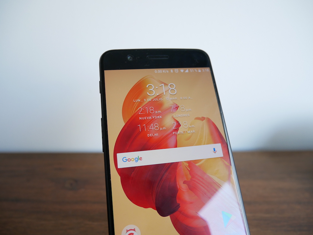 OnePlus 5 pantalla AMOLED