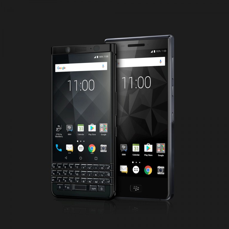 Comparación entre el BlackBerry KEYone (izquierda) y el BlackBerry Motion (derecha).