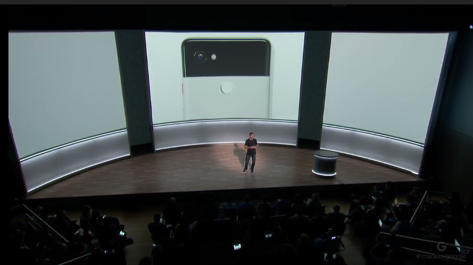 Fotografía de la presentación oficial del Google Pixel 2 XL. 