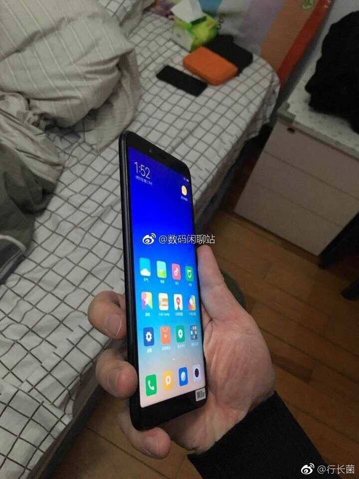 Fotografía filtrada en Weibo del frente del supuesto Xiaomi MI 6X. 