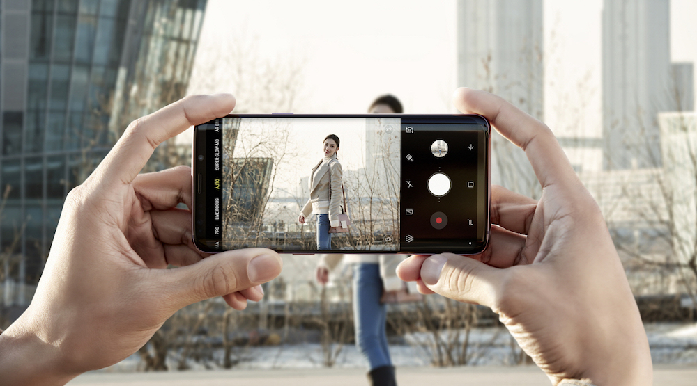 Render oficial mostrando las capacidades de la cámara del Samsung Galaxy S9/S9+.