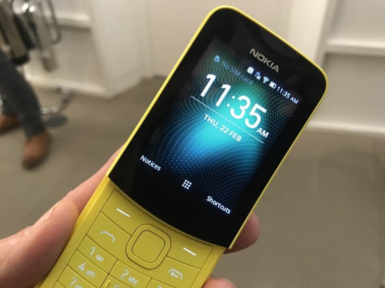 Llamada especial para los más nostálgicos: el Nokia 8110 de Matrix ahora tiene 4G y viene en color amarillo