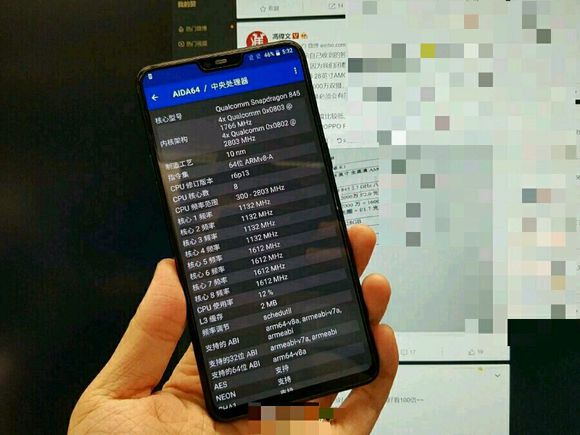 Fotografía en vivo del supuesto frente del OnePlus 6.