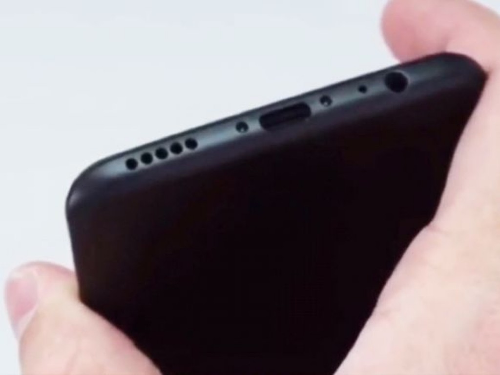 Fotografía en vivo filtrada de la arista inferior del OnePlus 6.
