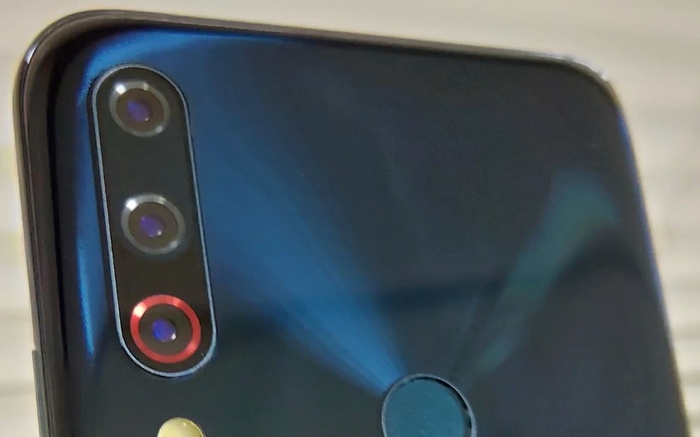 El ASUS ZenFone 6 tendría una cámara incrustada en su display y una cámara triple.