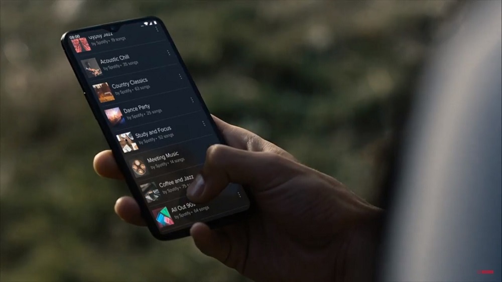 OnePlus anuncia el OnePlus 6T con pantalla casi 100% protagonista de su frente.