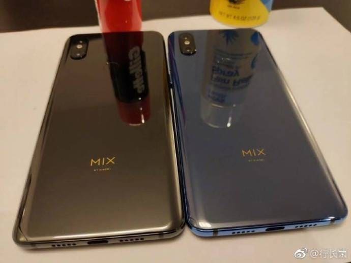 El Xiaomi Mi Mix 3 tendrá dos cámaras duales, una en cada frente.