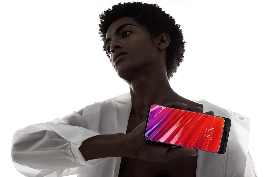 Lenovo anuncia el Lenovo Z5 Pro con una pantalla 95% protagonista de su frente.