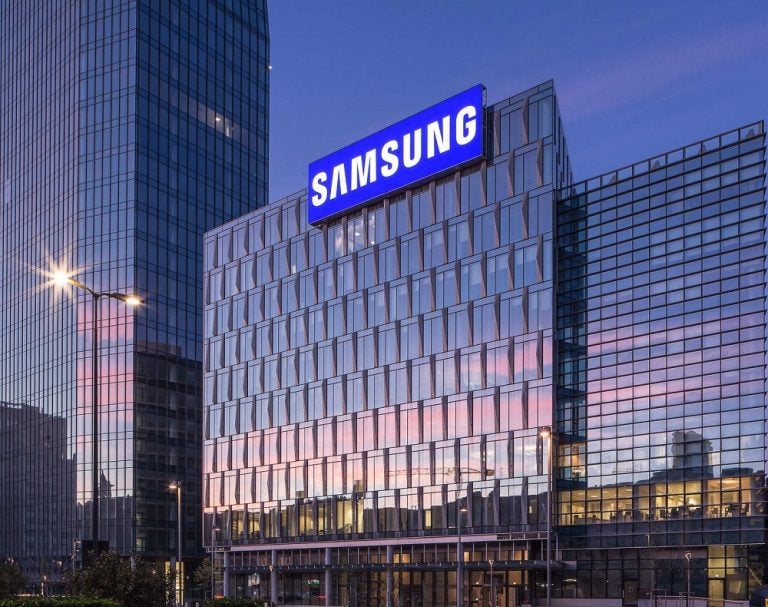 Samsung quiere poner las pantallas de los Galaxy S20 a la par de sus competidores
