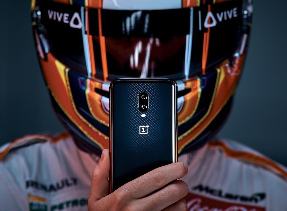 OnePlus anuncia el OnePlus 6T McLaren Edition con diseño de fibra de carbón.
