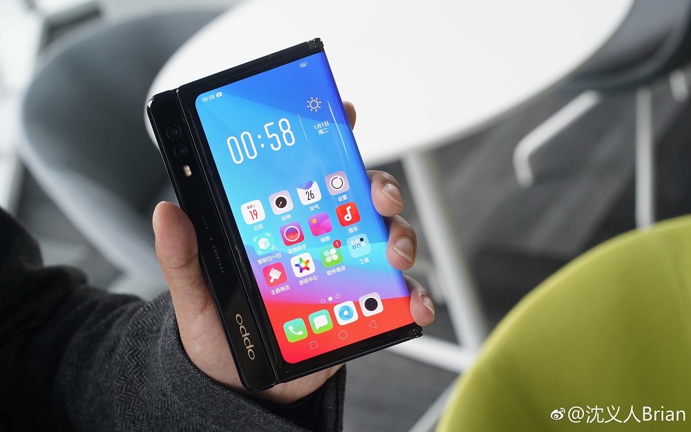 OPPO Foldable tiene un diseño idéntico al Huawei Mate X según fotos oficiales.