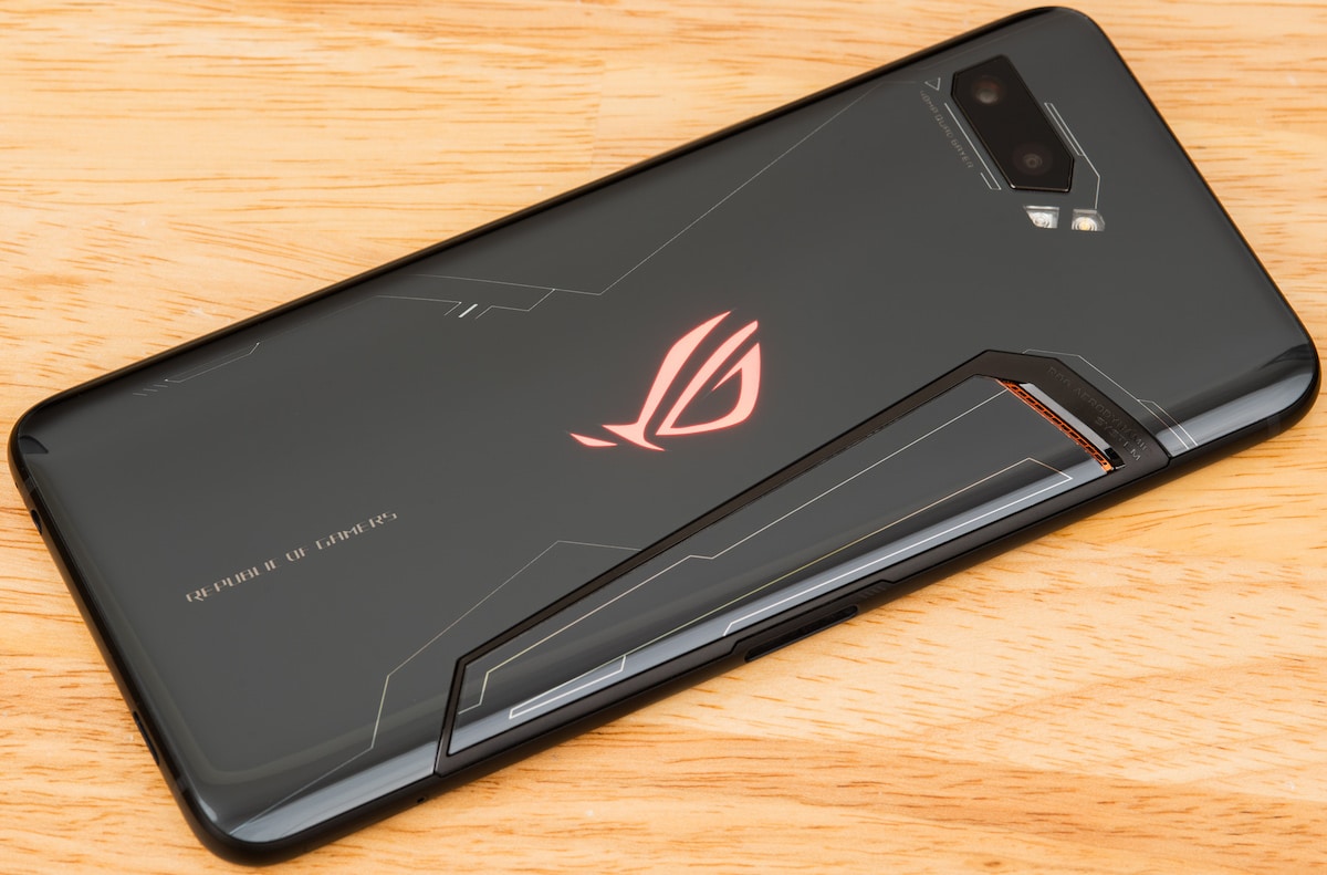 Asus Rog Phone II posterior