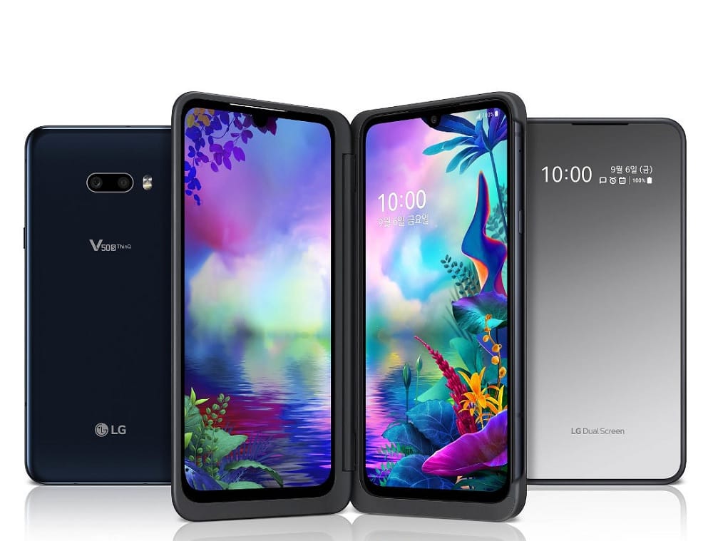 Frente y dorso del LG V50s ThinQ posando junto al accesorio LG Dual Screen.
