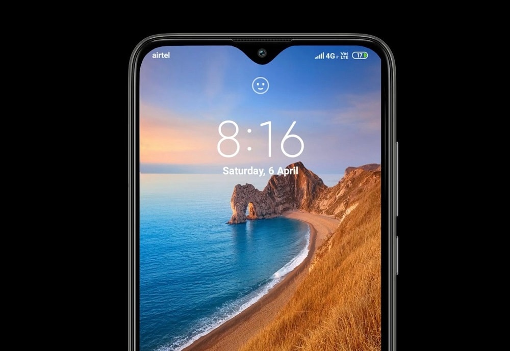 Diseño frontal del Xiaomi Redmi 8 con pantalla LCD y muesca.