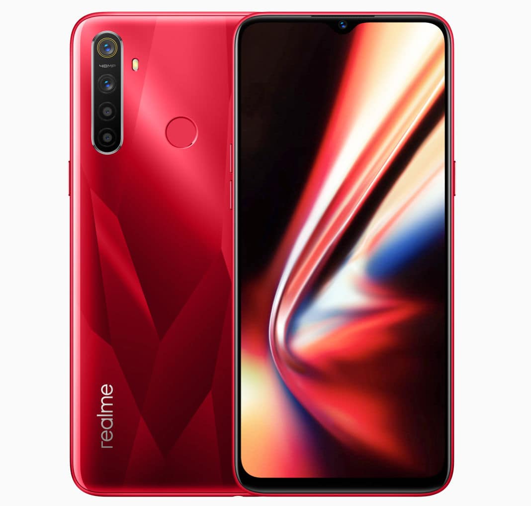 Diseño frontal y dorsal del OPPO Realme 5s.