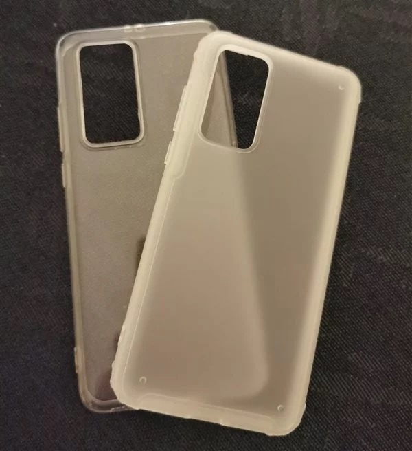 Foto filtrada de las carcasas protectoras del Huawei P40 Pro (izquierda) y P40 (derecha).