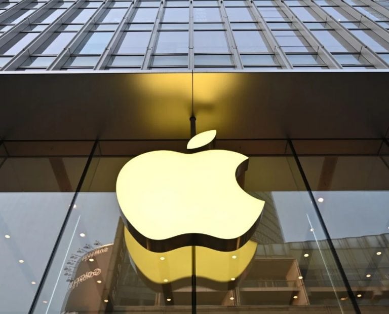 Apple advierte sobre el riesgo de abrir su App Store