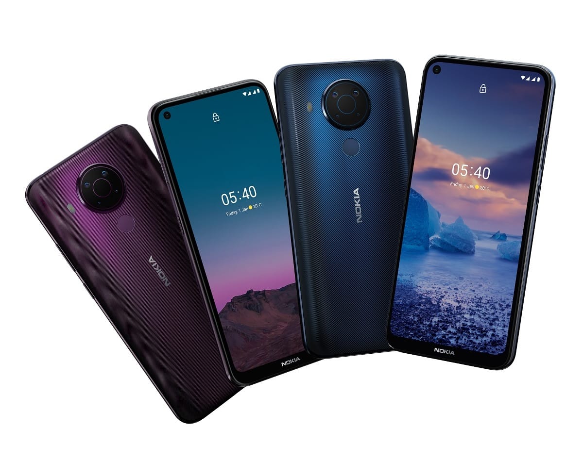 Render oficial del diseño frontal y dorsal el Nokia 5.4.