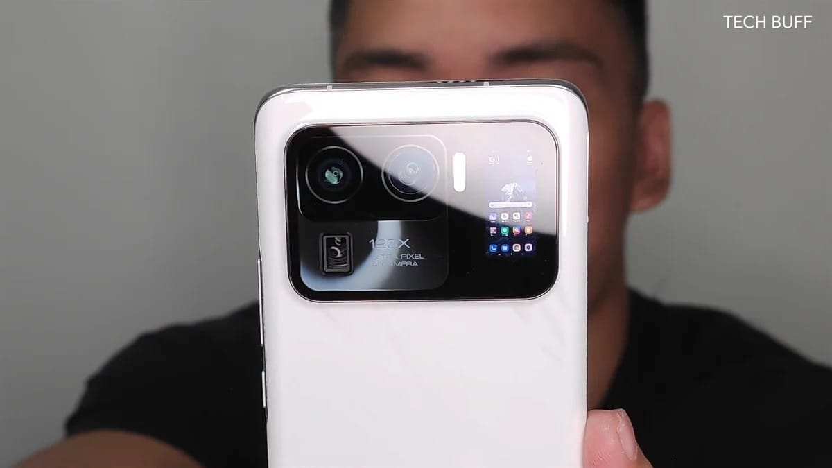 Fotografía filtrada del dorso el Xiaomi Mi 11 Ultra.