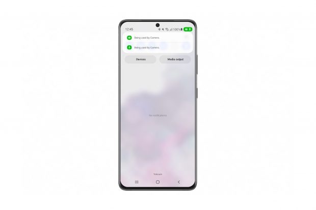 One UI 4: indicadores de uso de cámara y micrófono