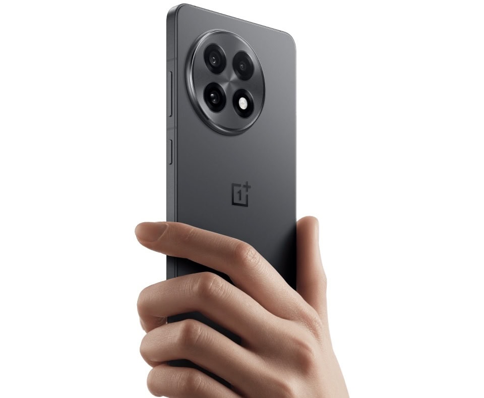 OnePlus 13R en mano