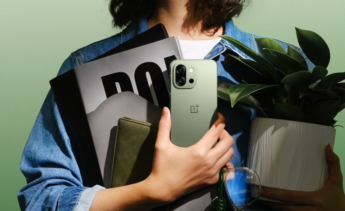 OnePlus 13s anunciado con chip Snapdragon 8 Elite y tamaño compacto
