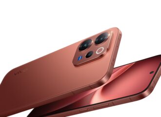 Vivo V70 debuta con cámara ZEISS triple y batería de 6500 mAh